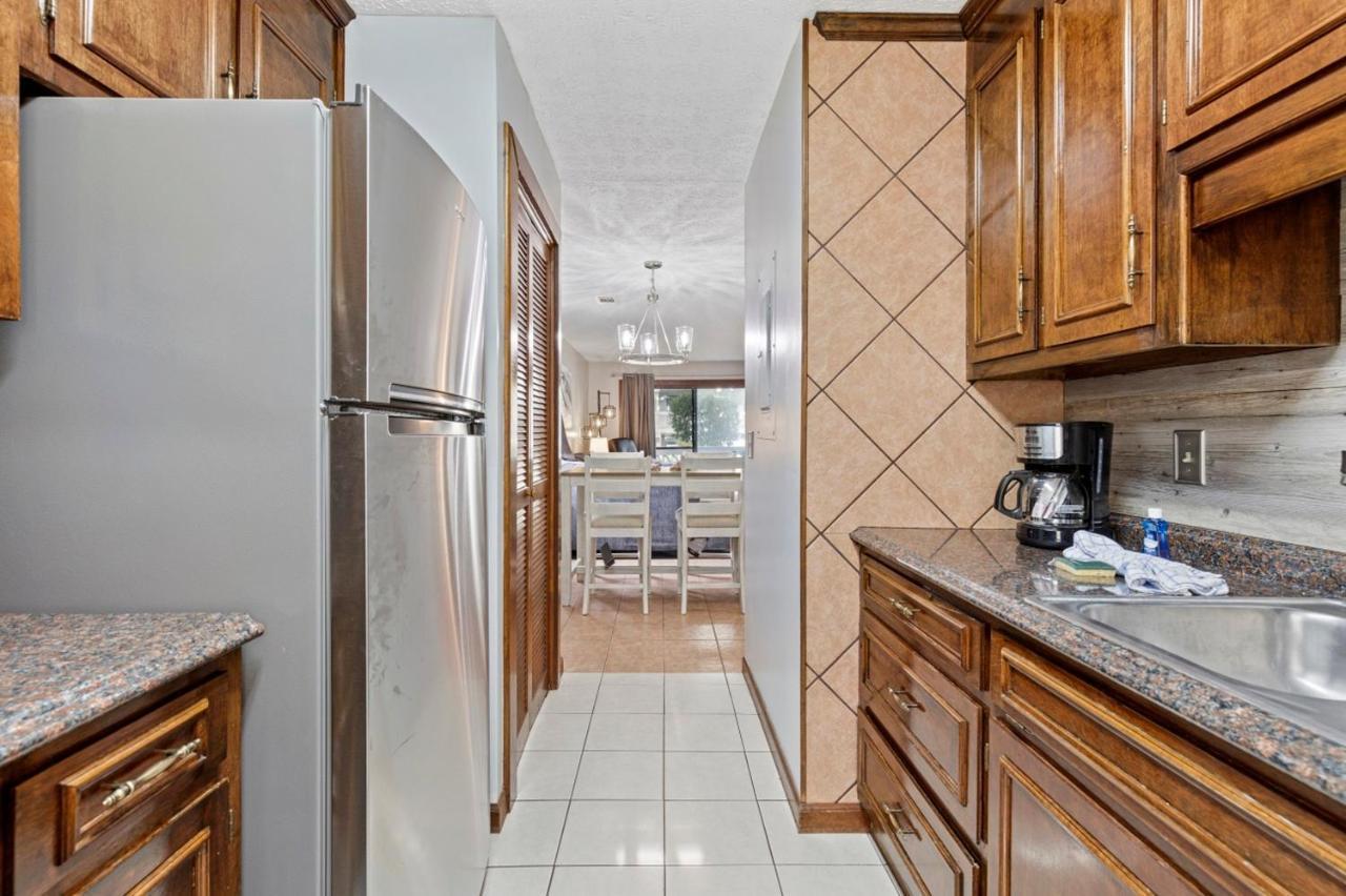 Spacious Modern Condo - 1St Floor - One Block To The Beach شاطئ ميرتل المظهر الخارجي الصورة
